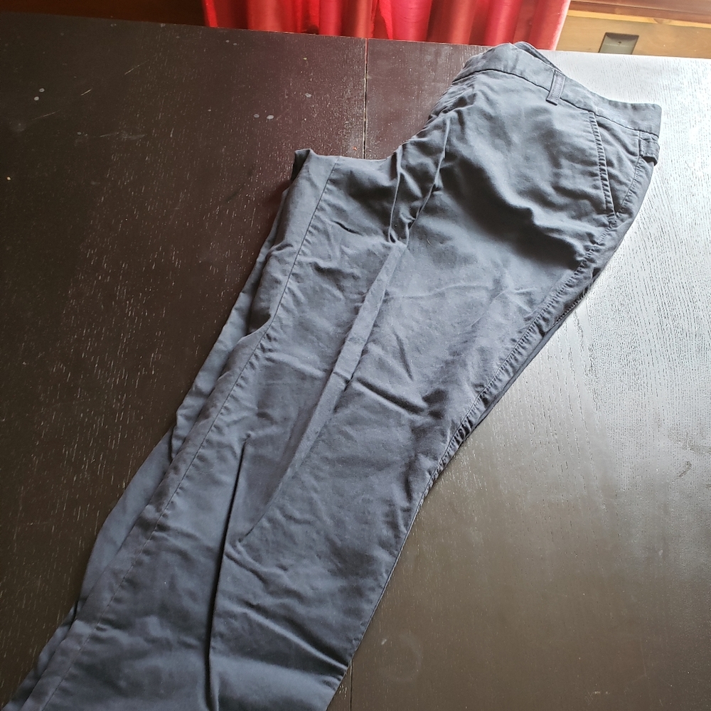 Navy blue capris